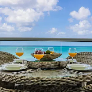 Apartamento Azure Residences, Palm Beach